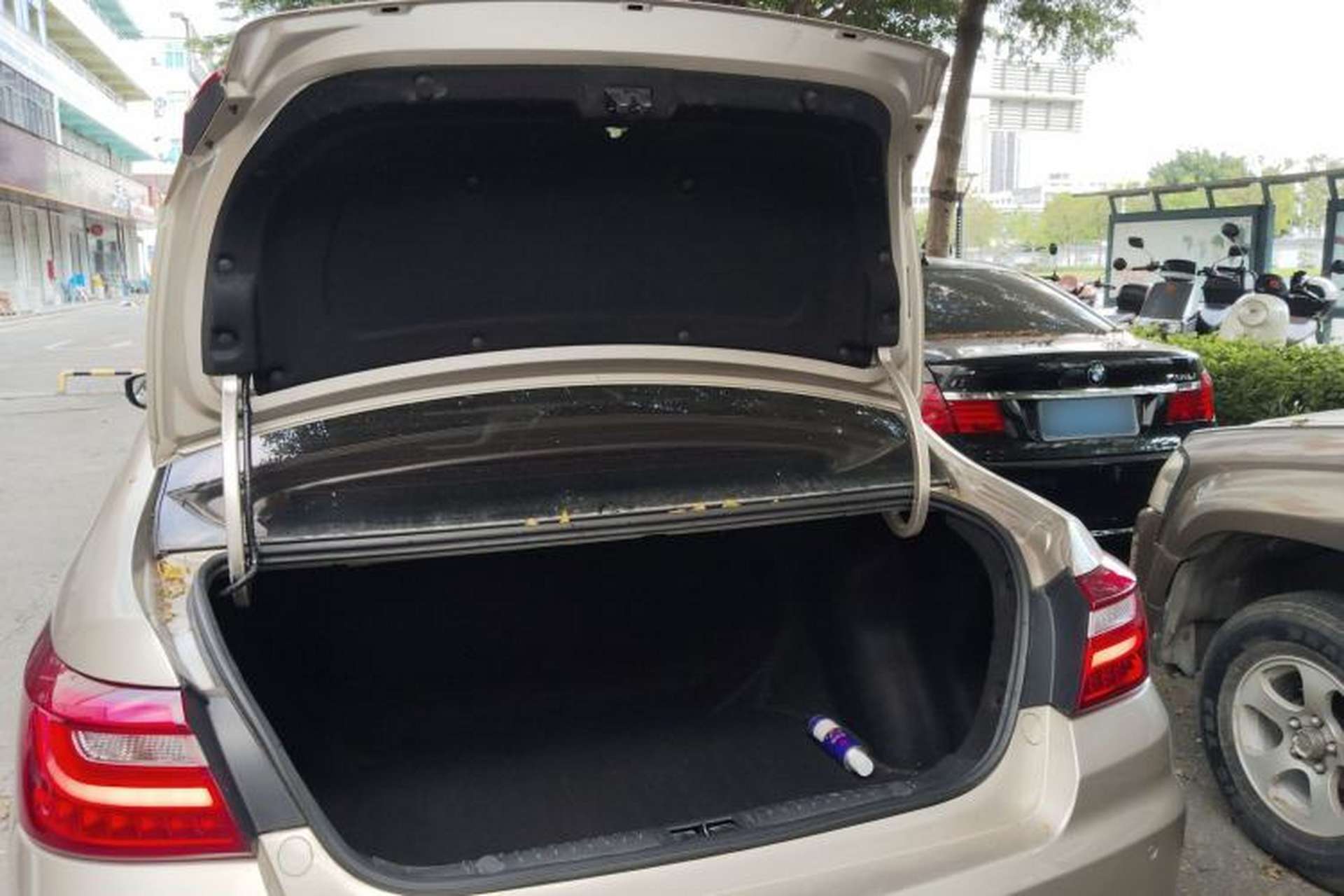 Used Geely Auto Vision 2019 Upgraded Model 1.5L Automatic Luxury Version China V Standard Trunk