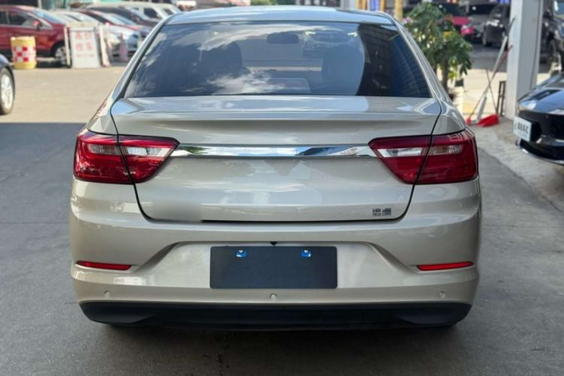 Used Geely Auto Vision 2020 1.5L CVT Asian Games Edition Exterior 4