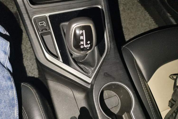 Used Geely Auto Vision 2020 1.5L CVT Asian Games Edition Gear Lever