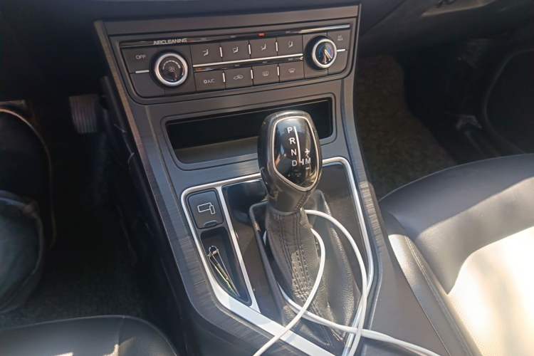 Used Geely Auto Vision 2020 1.5L CVT Asian Games Edition Gear Lever