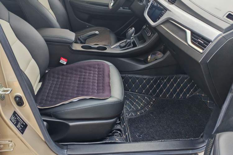 Used Geely Auto Vision 2020 Revised Version 1.5L CVT Asian Games Edition Interior 10
