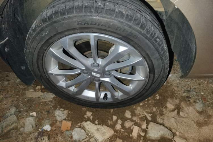 Used Geely Auto Vision 2020 1.5L CVT Asian Games Edition Right Front Wheel Hub