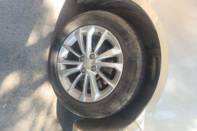 Used Geely Auto Vision 2020 1.5L CVT Asian Games Edition Right Front Wheel Hub