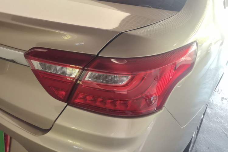 Used Geely Auto Vision 2020 Revised Version 1.5L CVT Asian Games Edition Right Rear Taillight