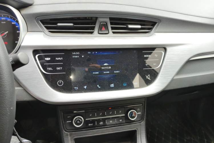 Used Geely Auto Vision 2020 Revised 1.5L Manual Asian Games Edition Audio And AC Panel