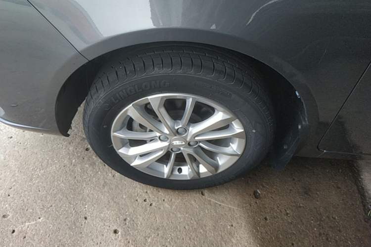 Used Geely Auto Vision 2020 Revised Version 1.5L CVT Asian Games Edition Exterior 4