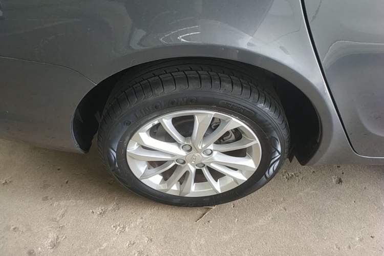 Used Geely Auto Vision 2020 Revised Version 1.5L CVT Asian Games Edition Exterior 5