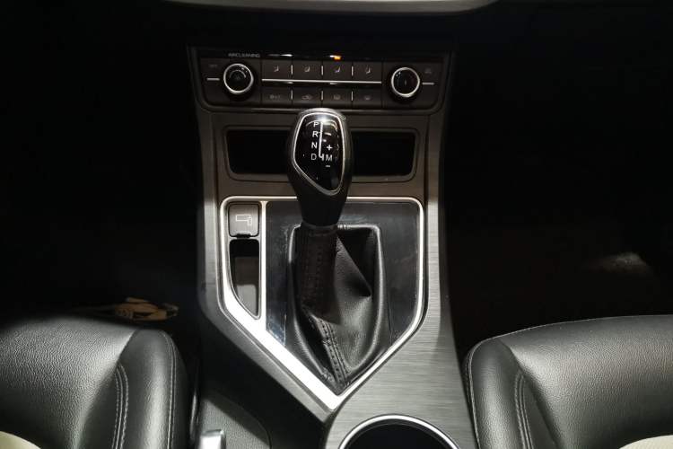 Used Geely Auto Vision 2020 1.5L CVT Asian Games Edition Gear Lever