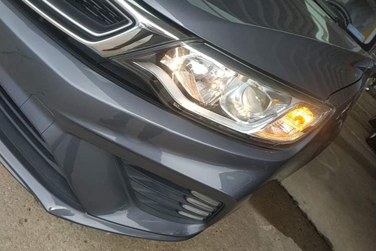 Used Geely Auto Vision 2020 Revised Version 1.5L CVT Asian Games Edition Left Front Headlight