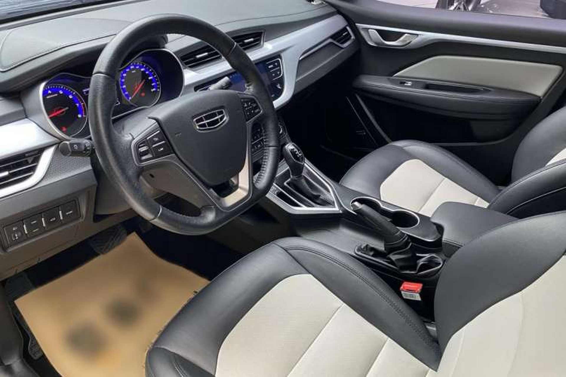 Used Geely Auto Vision 2020 Revised Version 1.5L CVT Asian Games Edition Left Front Seat