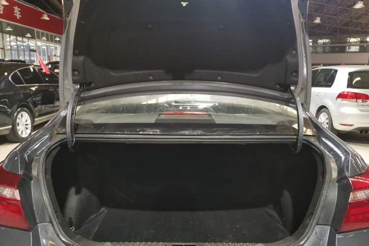 Used Geely Auto Vision 2020 1.5L CVT Asian Games Edition Trunk