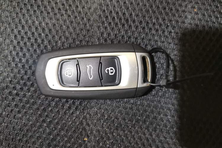 Used Geely Auto Vision 2020 1.5L CVT Asian Games Edition Vehicle Key