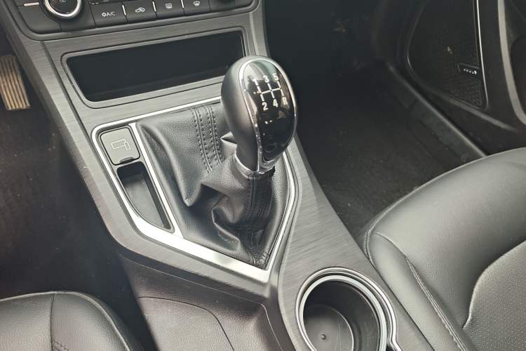Used Geely Auto Vision 2020 1.5L Manual Asian Games Edition Gear Lever