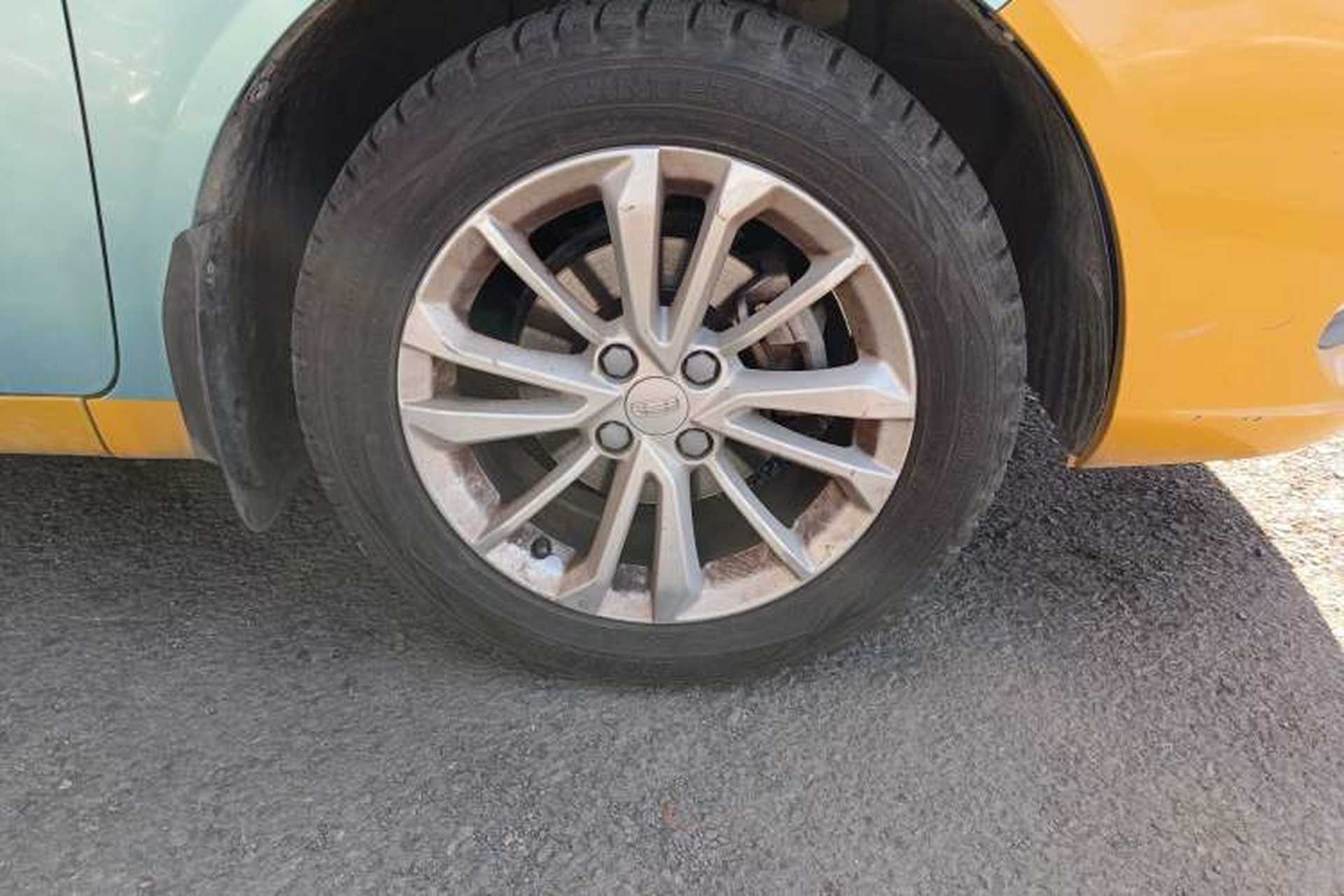 Used Geely Auto Vision 2020 1.5L Manual Asian Games Edition Right Front Wheel Hub