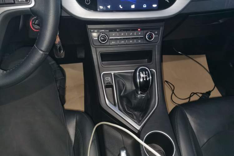 Used Geely Auto Vision 2020 Revised 1.5L Manual Asian Games Edition Gear Lever