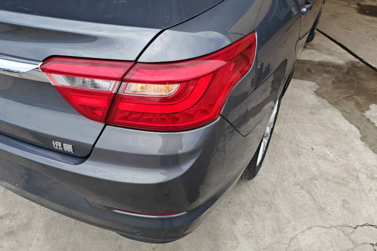 Used Geely Auto Vision 2020 Revised 1.5L Manual Asian Games Edition Exterior 6