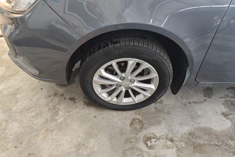 Used Geely Auto Vision 2020 Revised 1.5L Manual Asian Games Edition Exterior 7