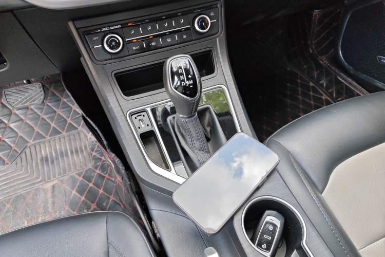 Used Geely Auto Vision 2020 1.5L CVT Asian Games Edition Gear Lever