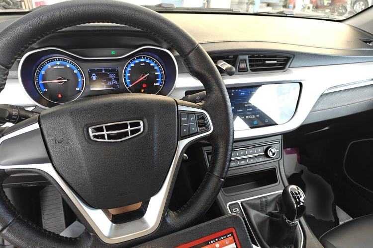 Used Geely Auto Vision 2020 Revised 1.5L Manual Asian Games Edition Interior 2