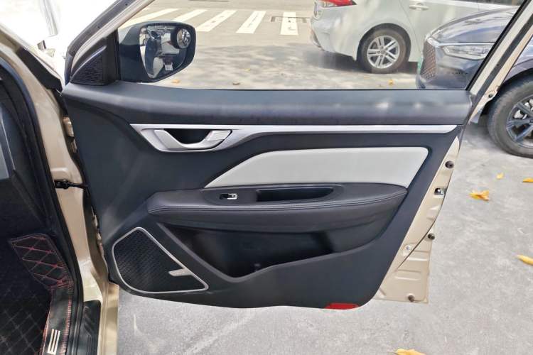 Used Geely Auto Vision 2020 1.5L CVT Asian Games Edition Right Front Door Interior