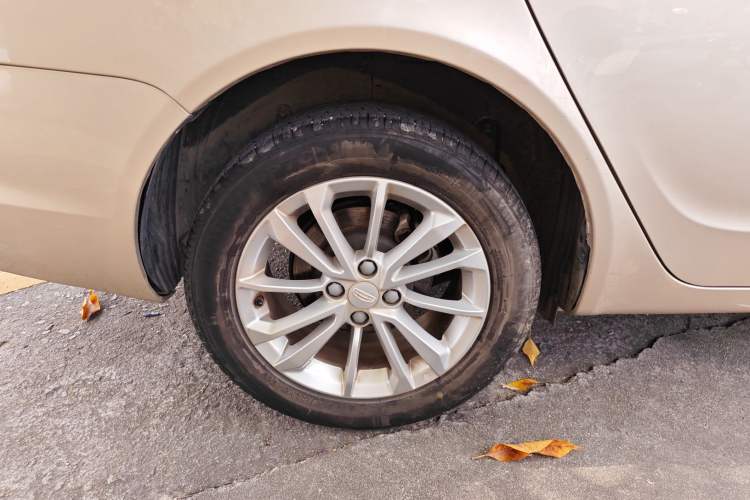 Used Geely Auto Vision 2020 1.5L CVT Asian Games Edition Right Rear Wheel Hub
