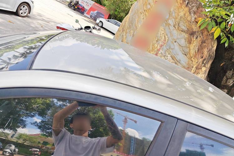 Used Geely Auto Vision 2020 1.5L CVT Asian Games Edition Roof