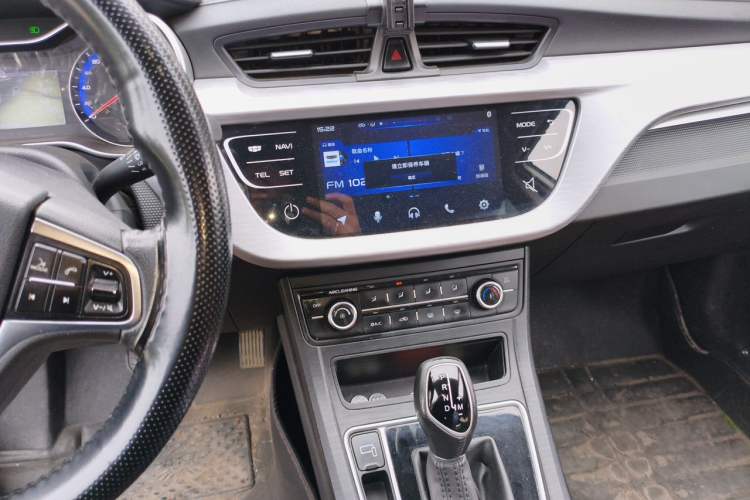 Used Geely Auto Vision 2020 1.5L CVT Asian Games Edition Audio And AC Panel