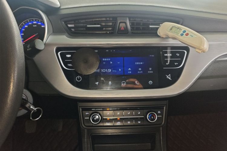 Used Geely Auto Vision 2020 1.5L Manual Value Edition Audio And AC Panel