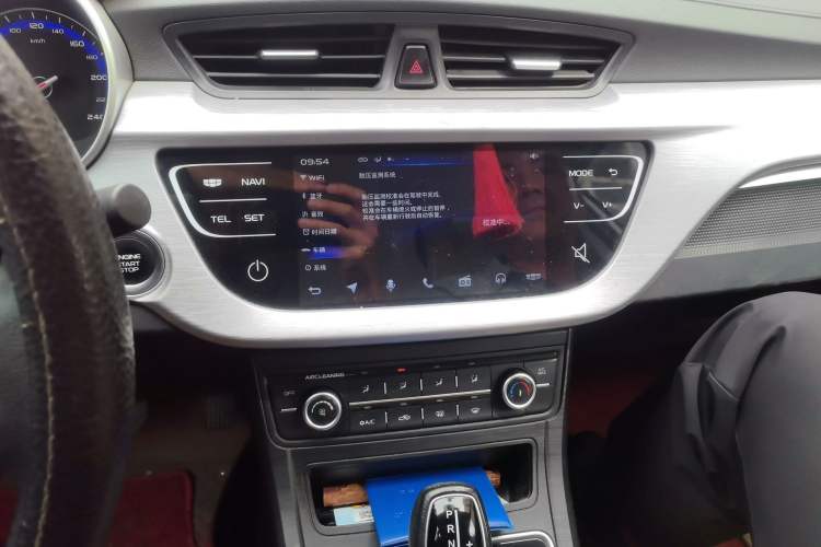 Used Geely Auto Vision 2020 1.5L CVT Asian Games Edition Audio And AC Panel