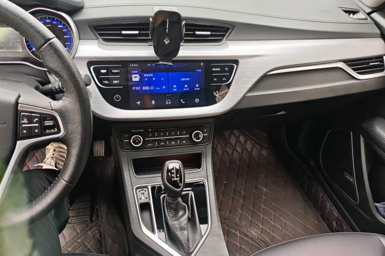 Used Geely Auto Vision 2020 Revised Version 1.5L CVT Asian Games Edition Audio And AC Panel