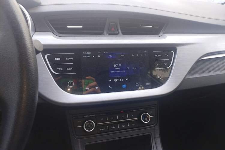 Used Geely Auto Vision 2020 Revised 1.5L Manual Asian Games Edition Audio And AC Panel