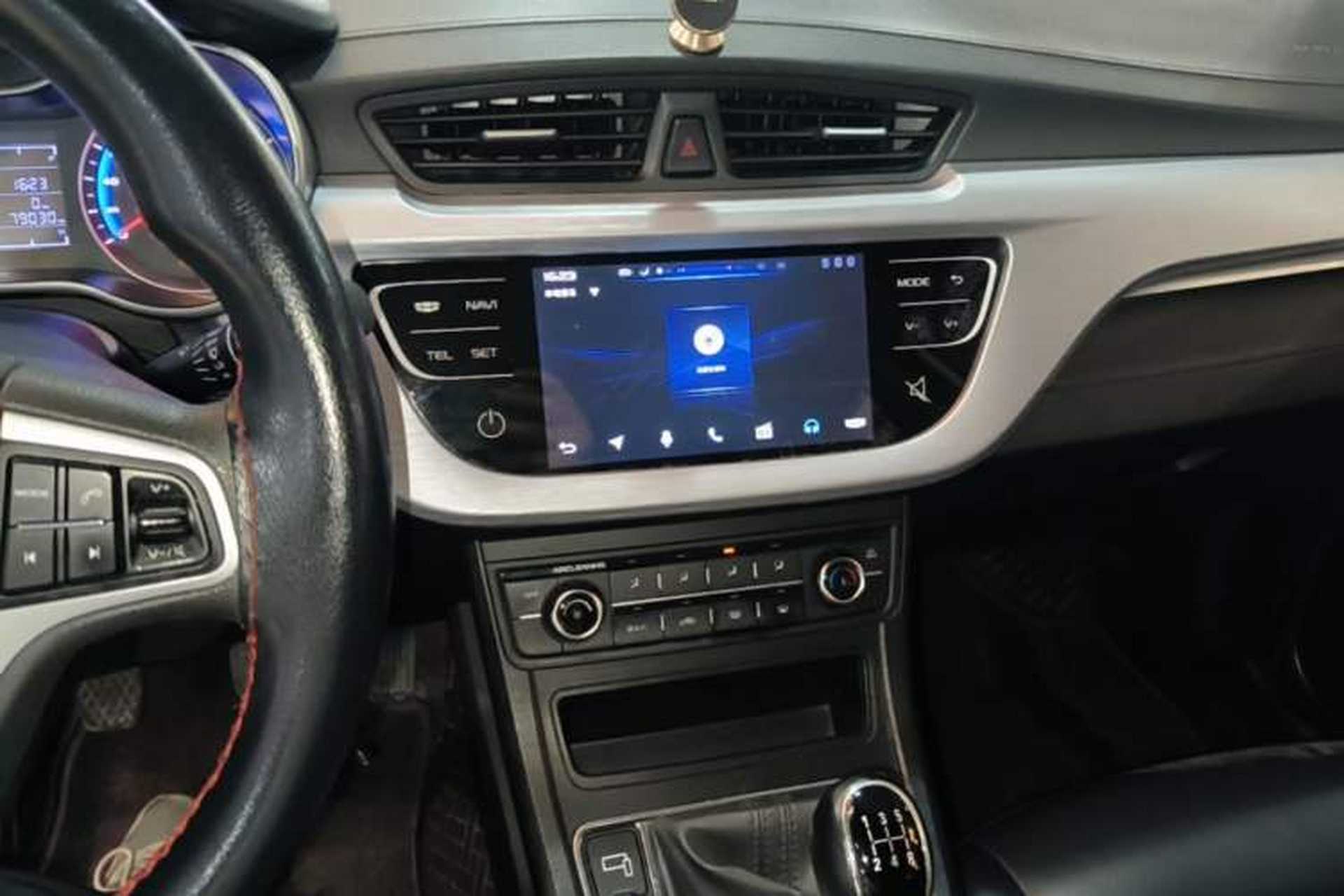 Used Geely Auto Vision 2020 1.5L Manual Value Edition Audio And AC Panel