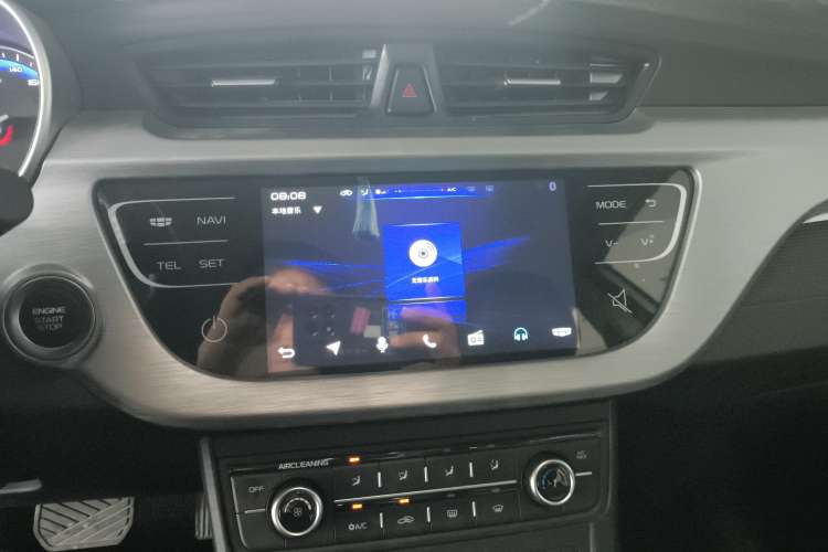 Used Geely Auto Vision 2020 1.5L CVT Asian Games Edition Audio And AC Panel