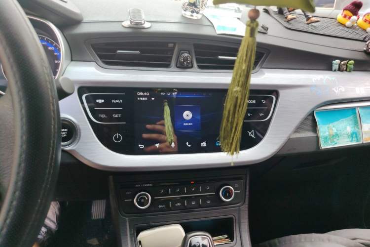 Used Geely Auto Vision 2020 1.5L CVT Asian Games Edition Audio And AC Panel