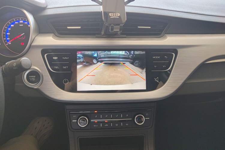 Used Geely Auto Vision 2020 Revised Version 1.5L CVT Asian Games Edition Audio And AC Panel