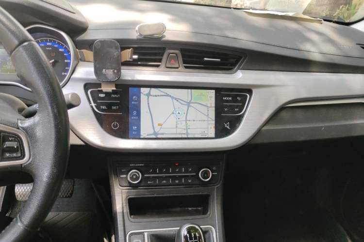 Used Geely Auto Vision 2020 1.5L Manual Asian Games Edition Audio And AC Panel