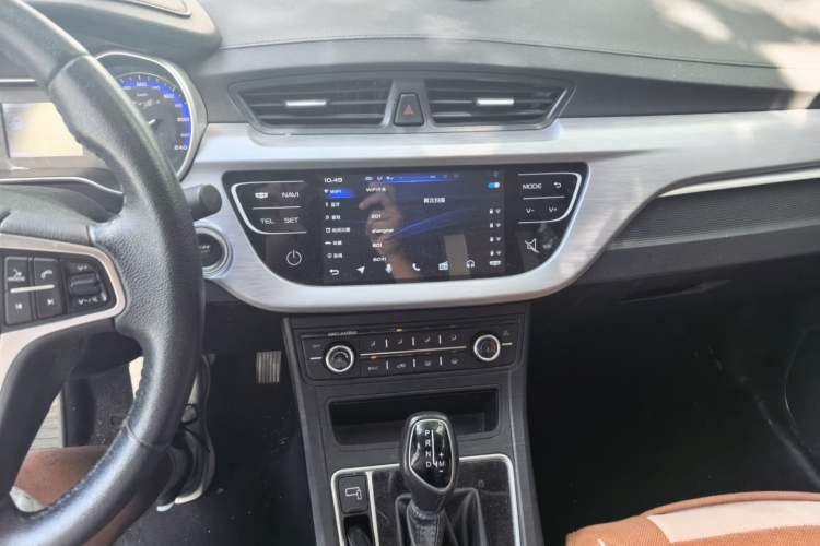 Used Geely Auto Vision 2020 1.5L CVT Asian Games Edition Audio And AC Panel