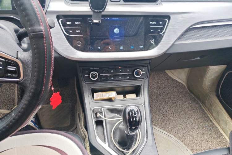Used Geely Auto Vision 2020 1.5L Manual Asian Games Edition Audio And AC Panel