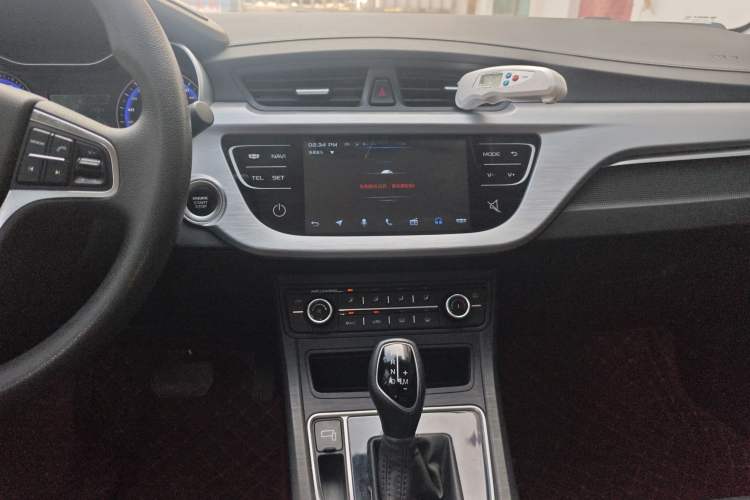 Used Geely Auto Vision 2020 1.5L CVT Value Edition Audio And AC Panel