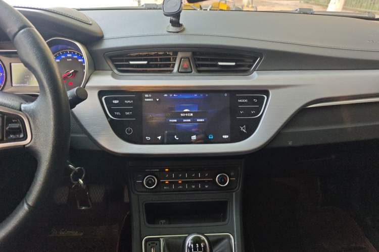 Used Geely Auto Vision 2020 Revised 1.5L Manual Asian Games Edition Audio And AC Panel