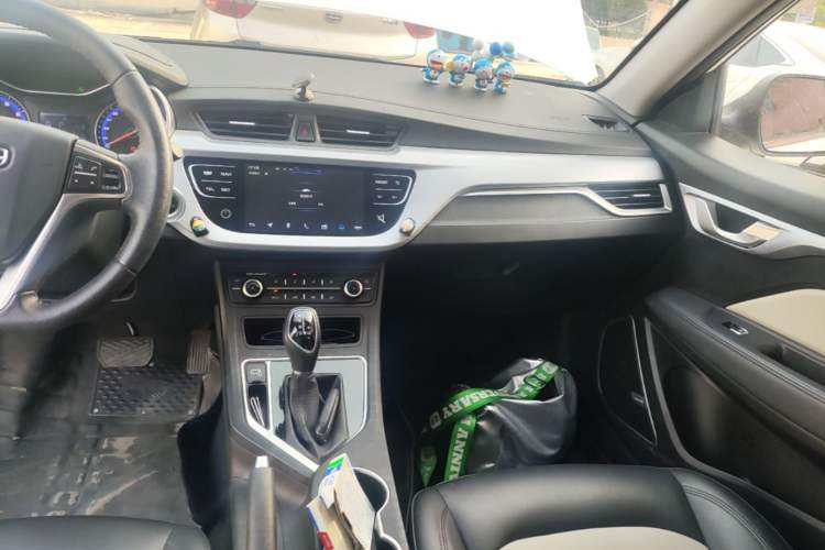 Used Geely Auto Vision 2020 Revised Version 1.5L CVT Asian Games Edition Audio And AC Panel