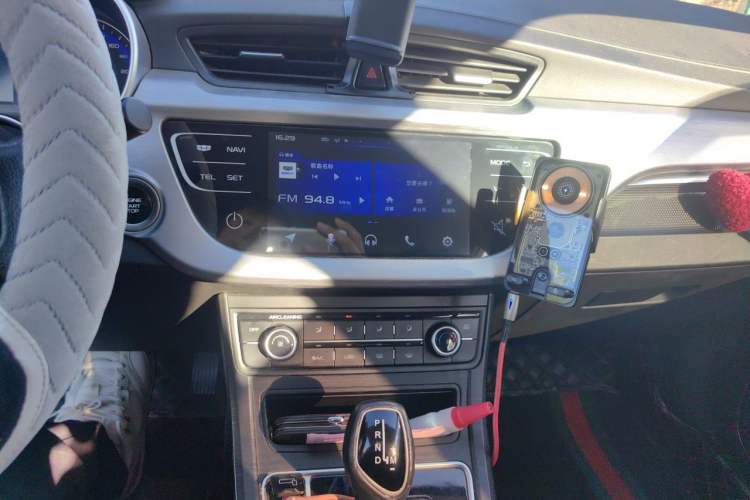 Used Geely Auto Vision 2020 1.5L CVT Asian Games Edition Audio And AC Panel