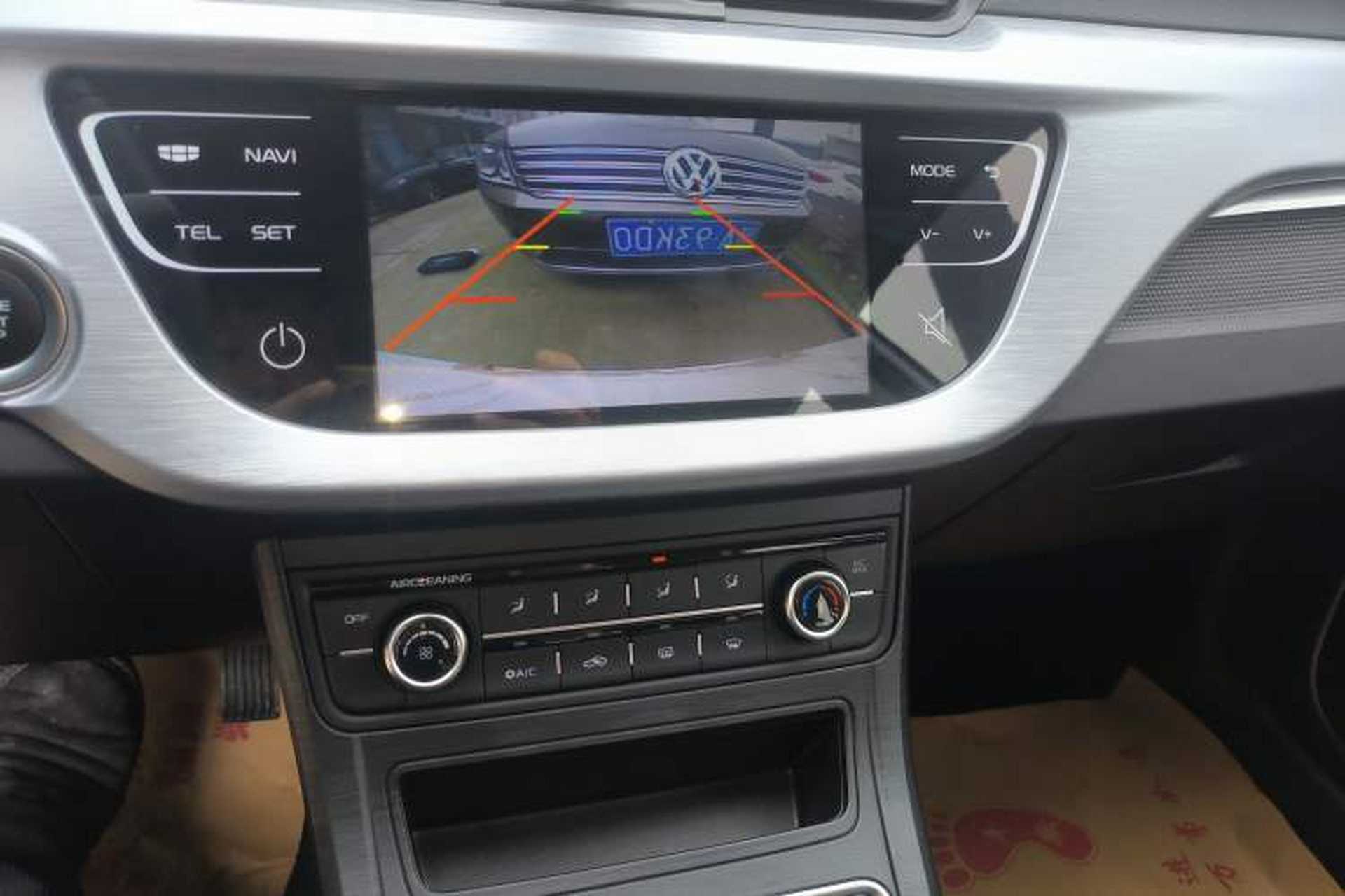Used Geely Auto Vision 2020 Revised Version 1.5L CVT Asian Games Edition Audio And AC Panel