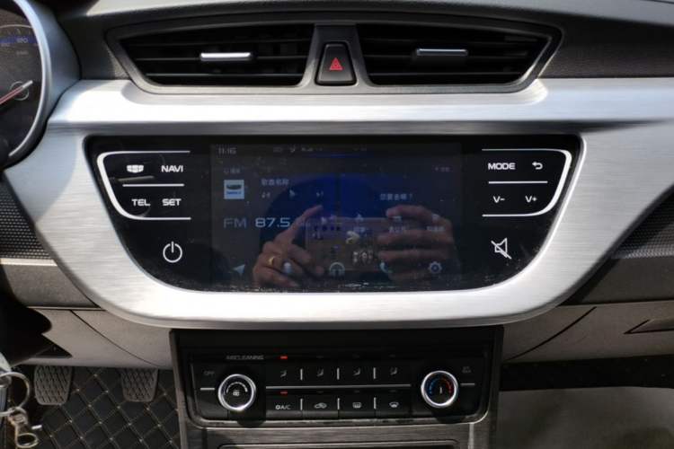 Used Geely Auto Vision 2020 Revised 1.5L Manual Asian Games Edition Audio And AC Panel