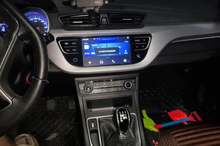 Used Geely Auto Vision 2020 1.5L Manual Asian Games Edition Audio And AC Panel