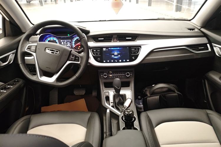 Used Geely Auto Vision 2020 Revised Version 1.5L CVT Asian Games Edition Center Console
