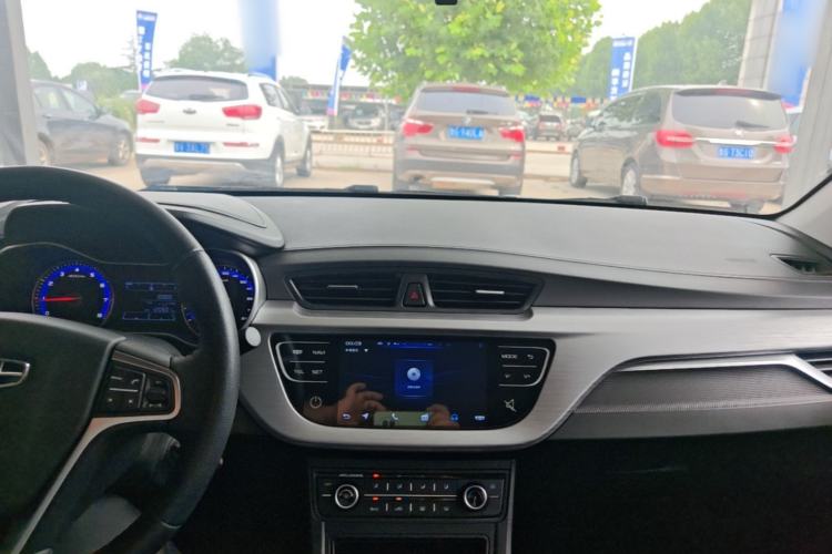 Used Geely Auto Vision 2020 Revised 1.5L Manual Asian Games Edition Center Console