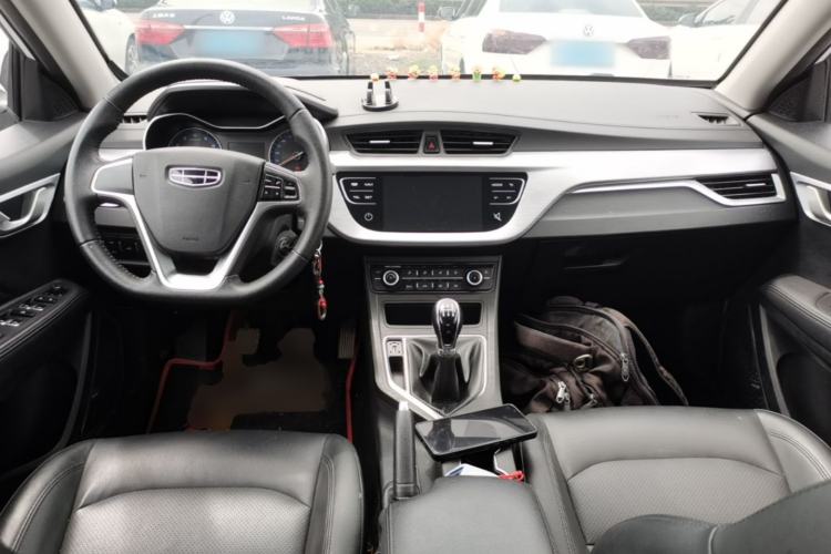 Used Geely Auto Vision 2020 Revised 1.5L Manual Asian Games Edition Center Console