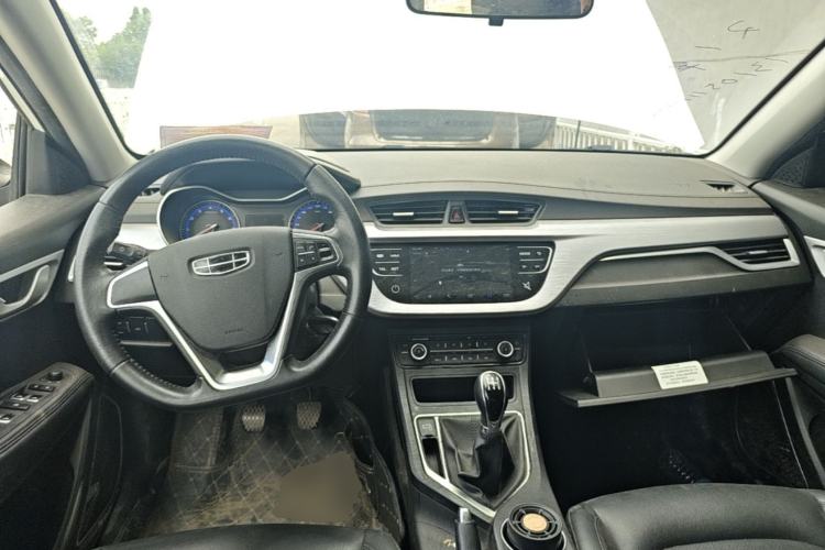 Used Geely Auto Vision 2020 Revised 1.5L Manual Asian Games Edition Center Console