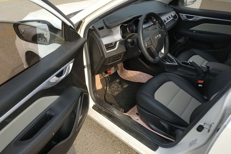 Used Geely Auto Vision 2020 Revised Version 1.5L CVT Asian Games Edition Driver Seat